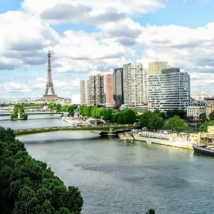 Apartment Luxe Eiffel Tower And Seine River Paris